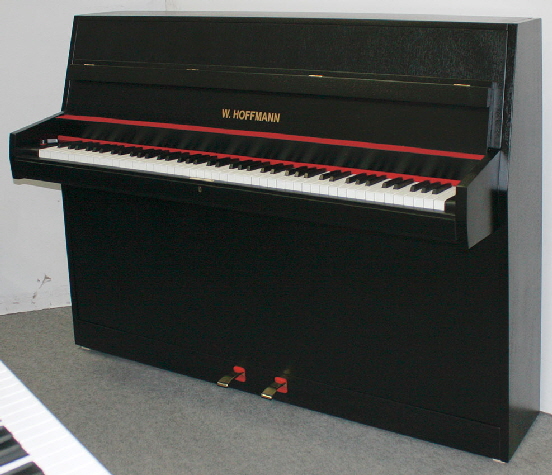 Klavier-W.Hoffmann-109-schwarz-sat-83941-1-a